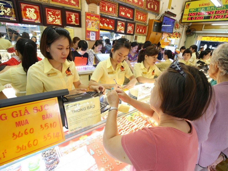 Cuối tuần, giá vàng tiếp tục tăng trở lại