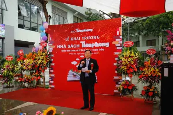 Khai trương Nhà sách Tiền Phong Thịnh Hào