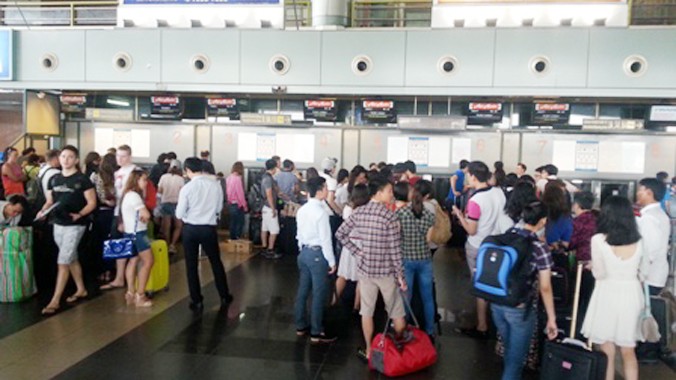 Sắp tới, hành khách khi đến sân bay sẽ được uống nước lọc miễn phí, không còn phải mua nước giá cao 