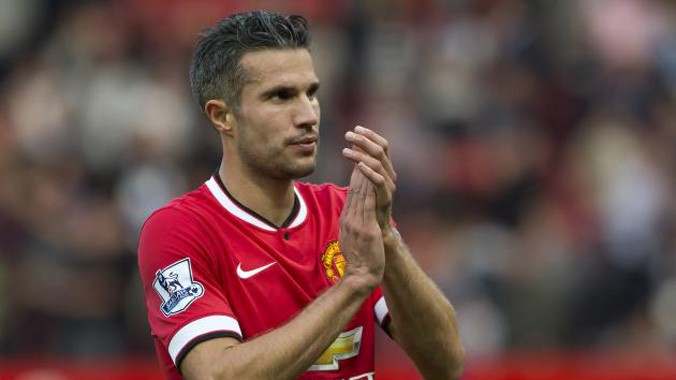 M.U bất ngờ muốn gia hạn với Van Persie.