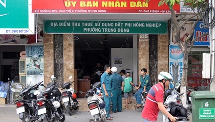 UBND phường Trung Dũng, nơi nhóm côn đồ truy sát một thiếu niên.