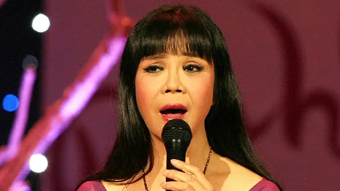 Dù đã lớn tuổi và phải đối diện với rất nhiều trọng bệnh nhưng Ánh Tuyết vẫn chưa bao giờ rời xa sân khấu.