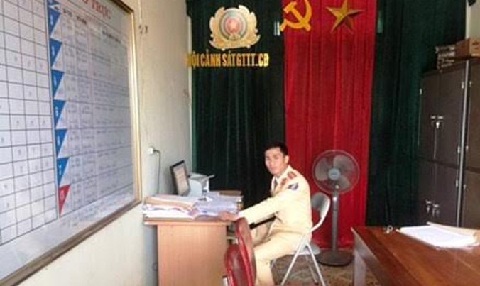 Thiếu úy Nguyễn Duy Tưởng đã có hành động dũng cảm cứu người trên sông Lam.