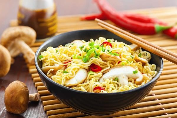 Từ ngày 6/1/2022, mì ăn liền của Việt Nam khi xuất khẩu vào EU sẽ chịu tần suất kiểm tra là 20% với dư lượng của Ethylene Oxide
