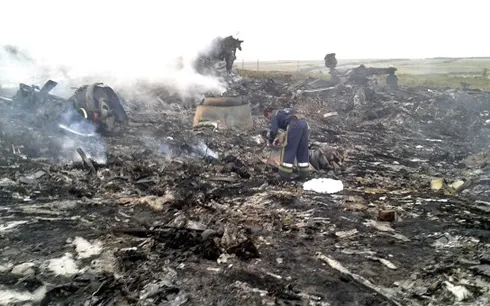 Hiện trường vụ rơi máy bay MH17