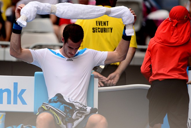 Murray bị cái nóng Australia hành hạ
