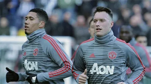 Hai hậu vệ nằm trong 'danh sách đen' của Mourinho