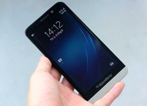 Loạt smartphone mất giá đầu năm 2015