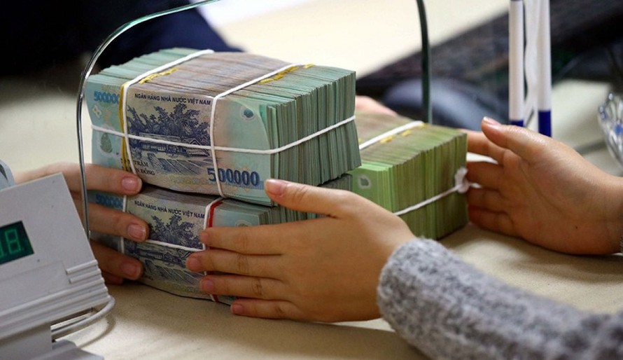 Cá nhân vay 3 tỷ đồng trở lên có thể phải 'gánh' hệ số rủi ro 150%