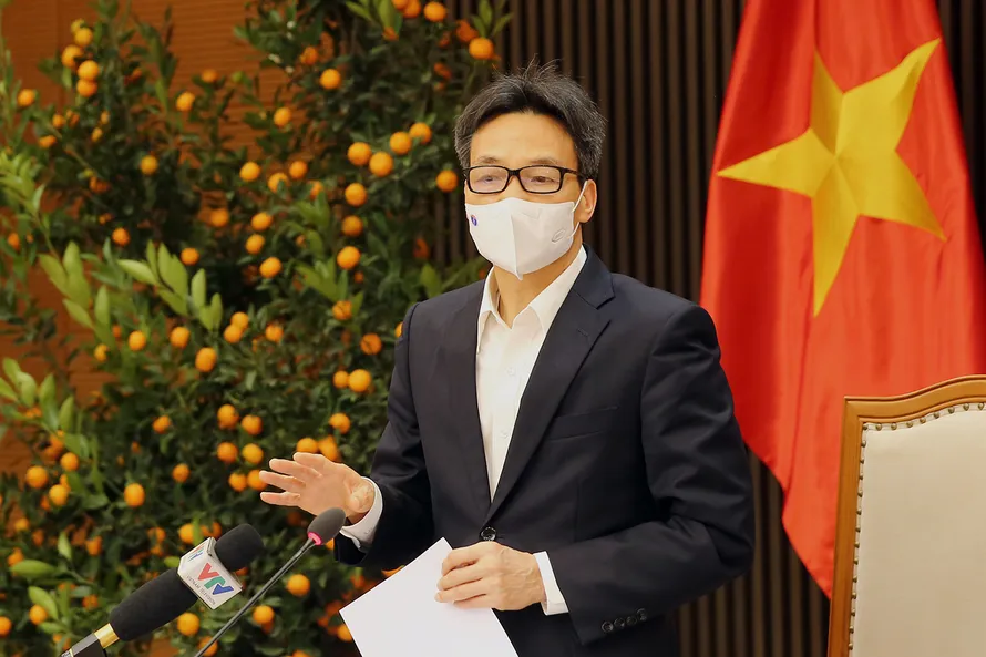 Phó Thủ tướng Vũ Đức Đam chủ trì cuộc họp phòng chống dịch COVID-19, chiều 13/2