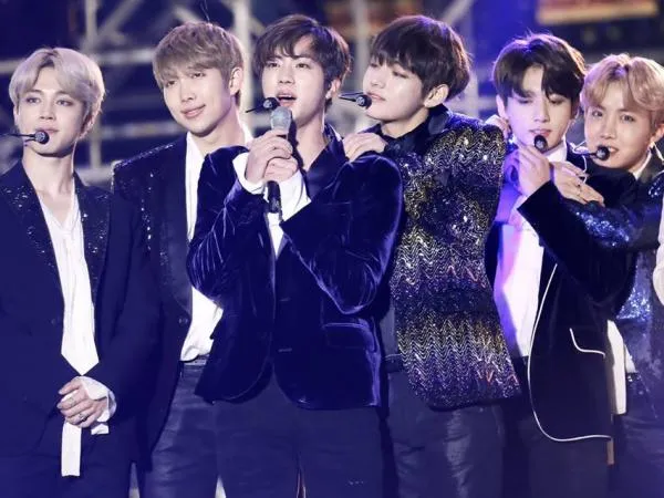 Army nhớ để dành lì xì, tháng Hai BTS sẽ trở lại rồi đấy!