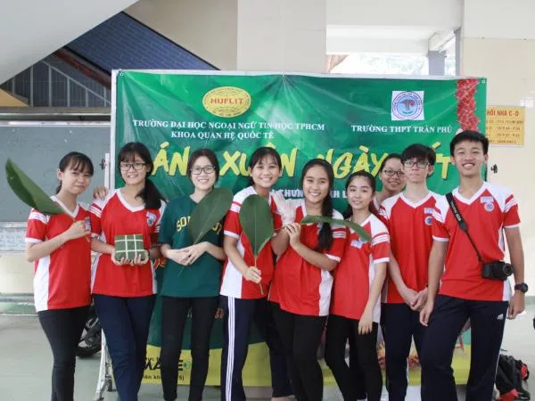 Làm bánh Tết, gửi yêu thương với chương trình “Bánh Xuân ngày Tết” 