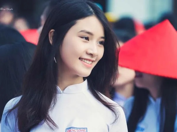 Cô bạn sinh năm 2000 xinh như Tử Du (TWICE) gây sốt cộng đồng mạng
