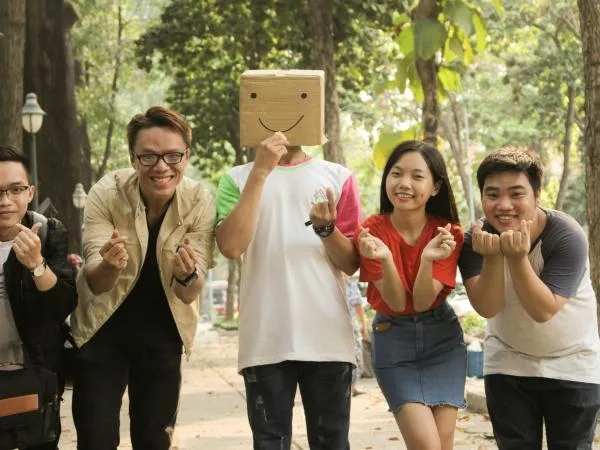 Chiến dịch 8 tháng 3 ý nghĩa của nhóm bạn trẻ Sài Gòn cho những người phụ nữ "đặc biệt"