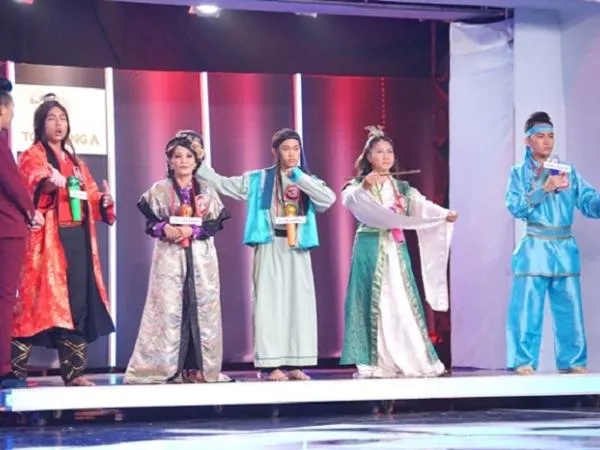 Xuất hiện "Thần điêu đại hiệp" ngay trên sân khấu gameshow "Người Bí Ẩn"