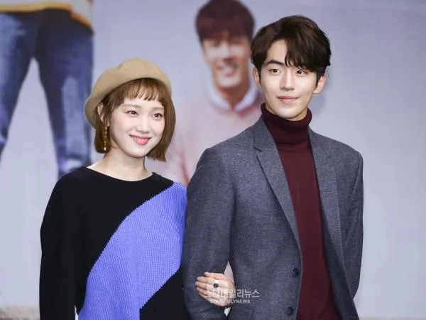 "Hung thần showbiz" Dispatch đã ra tay, Sung Kyung và Joo Hyuk có muốn không nhận cũng không được