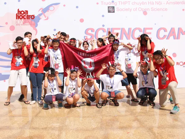 Hà Nội: Teen Ams mang "vũ trụ Marvel" vào trại Hè khoa học dành cho trẻ em