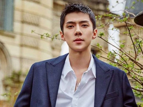 EXO-L chứng minh câu nói: "Tạp chí cứ việc xuất bản, doanh thu hãy để Sehun (EXO) lo!"