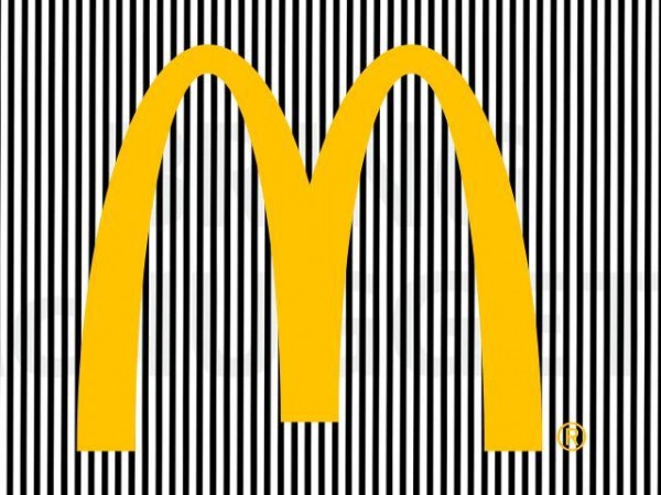 "Hoa mắt chóng mặt" trước ảnh quảng cáo thách đố thị giác của thương hiệu McDonald