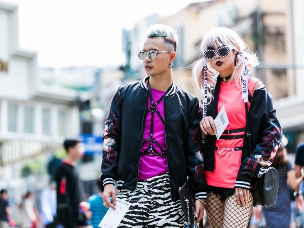 Ấn tượng những bộ cánh street-style mở màn "Vietnam International Fashion Week"