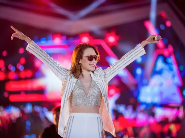 Sau liên khúc "Mãi Yêu" phiên bản sôi động, Mỹ Tâm liệu sẽ "remix" chuỗi ca khúc Ballad mới?
