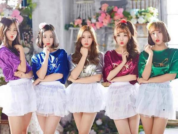 Tân binh này sẽ khiến bạn giật mình phát hiện ra độ tuổi debut của idol K-Pop thấp thế nào