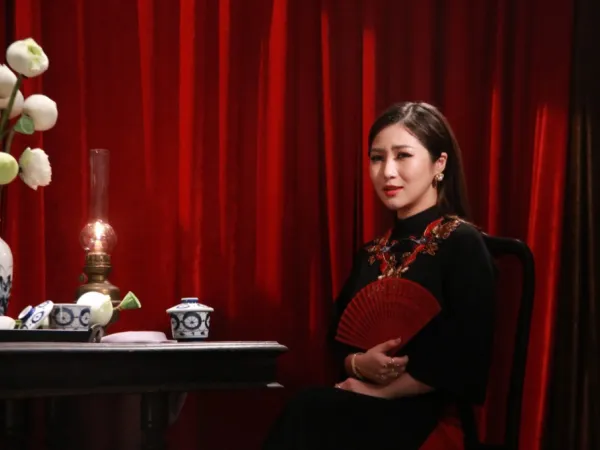 "Em gái mưa" Hương Tràm tung MV "minh oan" cho "Mẹ chồng" Thanh Hằng