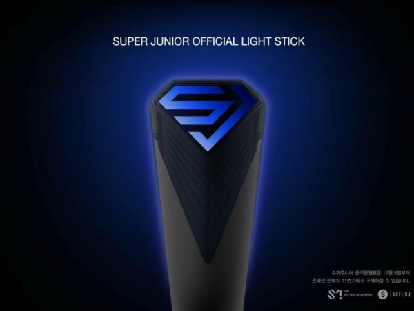 Hài hước đến “đau ruột” với Official Lightstick của Super Junior