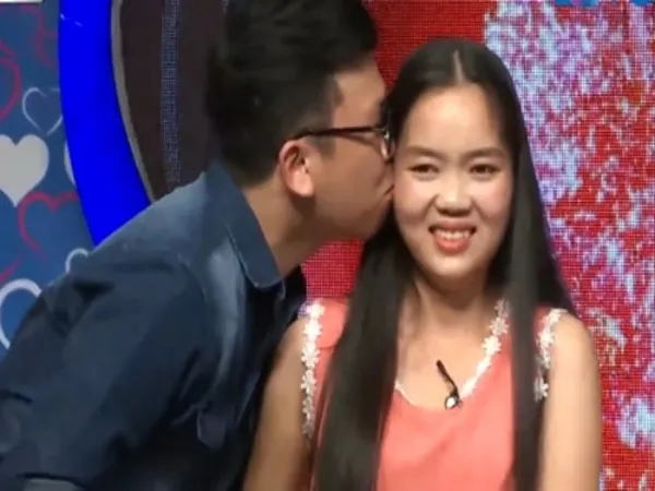 Cô gái 24 tuổi chưa biết yêu tìm được bạn trai trên truyền hình