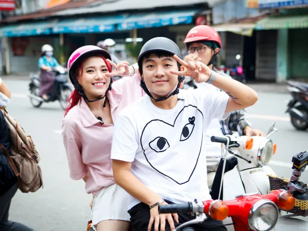 Phở Đặc Biệt và An Nguy quậy tưng bừng khi khám phá ngoại ô Sài Gòn