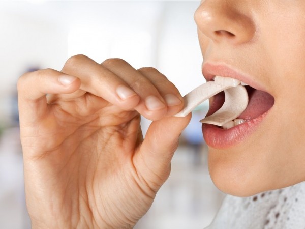 Chuyện gì sẽ xảy ra với cơ thể khi bạn không may nuốt mất kẹo cao su?