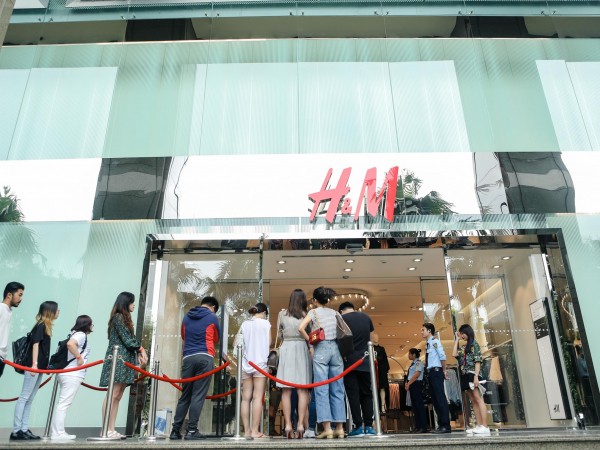 H&M chào đón Tết Nguyên đán với cửa hàng thứ 3 tại Sài Gòn