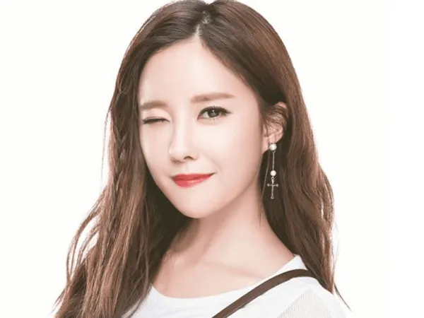 2018 hứa hẹn là năm đại hỷ của K-Pop, ngày nào cũng có tin hẹn hò hoặc kết hôn