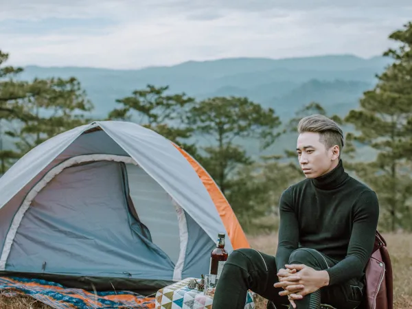 "Người lạ ơi" trở thành "hit" lớn đầu năm khi đạt 7 triệu lượt xem YouTube sau vài ngày ra mắt