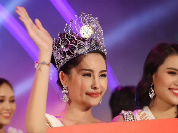 Cục Nghệ thuật biểu diễn đề nghị thu hồi vương miện của Hoa hậu Đại dương Lê Âu Ngân Anh