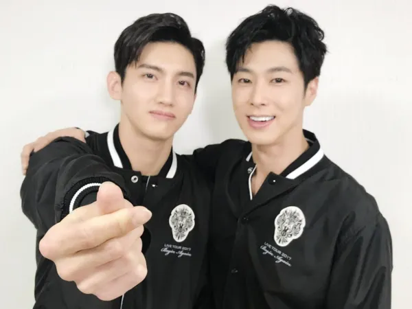 TVXQ làm nên lịch sử khi thông báo trở lại Nissan Stadium - SVĐ lớn nhất Nhật Bản