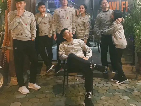 Những lần diện đồ tập thể "đốn tim" chị em của các "hot boy" U23 Việt Nam