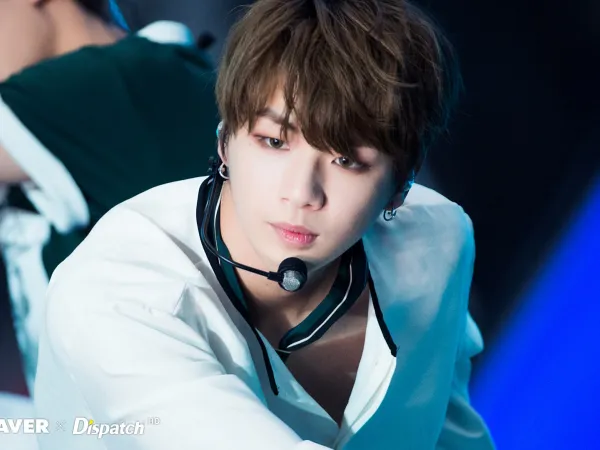 Fan lo lắng tột độ khi Kang Daniel (Wanna One) phải đi khám, công ty YMC lên tiếng trấn an