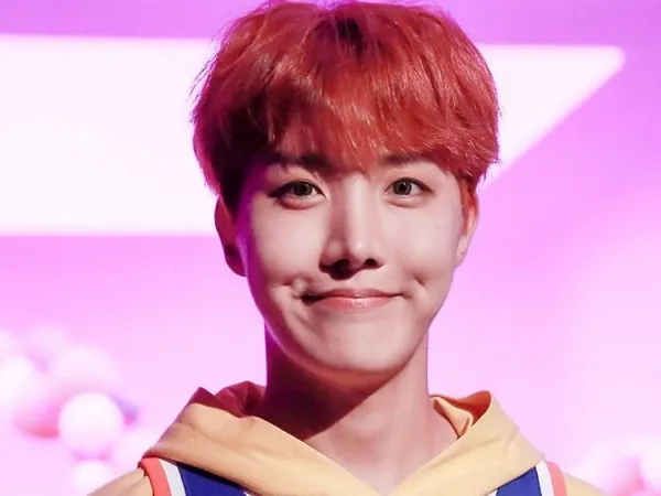 J-Hope (BTS) xuất sắc trình làng MV "Daydream" cùng solo mixtape đầu tay trong sự nghiệp