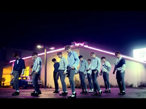 Nhảy nhanh là chuyện quá bình thường, Wanna One còn trổ tài nhảy chậm đây này