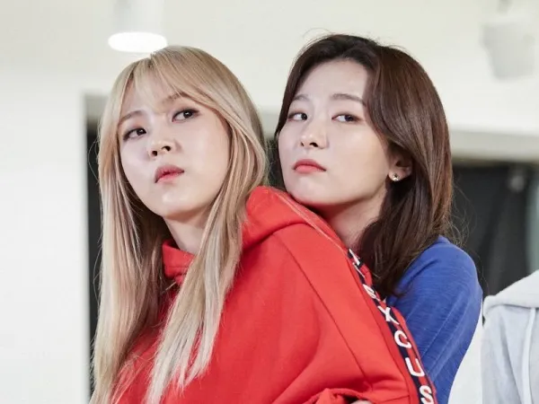 Còn gì tuyệt hơn khi Seulgi (Red Velvet) và Moonbyul (Mamamoo) cùng góp giọng?