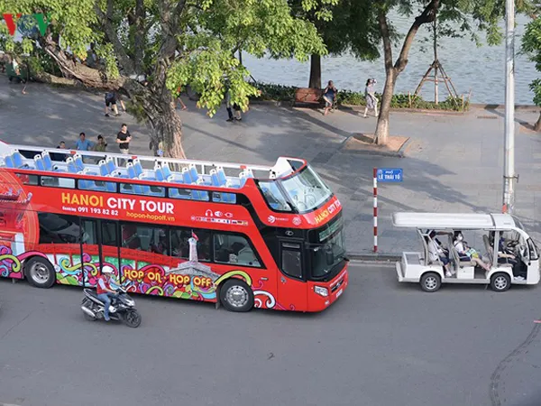 Xe buýt 2 tầng Hà Nội có đủ sức cạnh tranh với xích lô và xe điện?