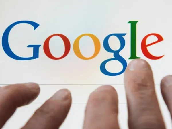 Thử tìm tên mình trên Google, người này quá sốc trước kết quả