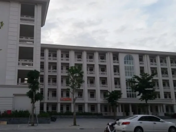 Nữ sinh rơi từ tầng 4 kí túc xá xuống đất thiệt mạng nghi do tự tử