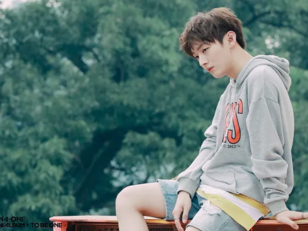 Jisung bị fan chỉ trích vì mời bạn-thân-là-con-gái đến dự concert của Wanna One