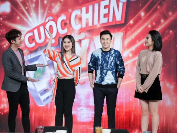 Dương Triệu Vũ - Ngọc Thanh Tâm "chơi sang", mang đến tủ lạnh "độc"