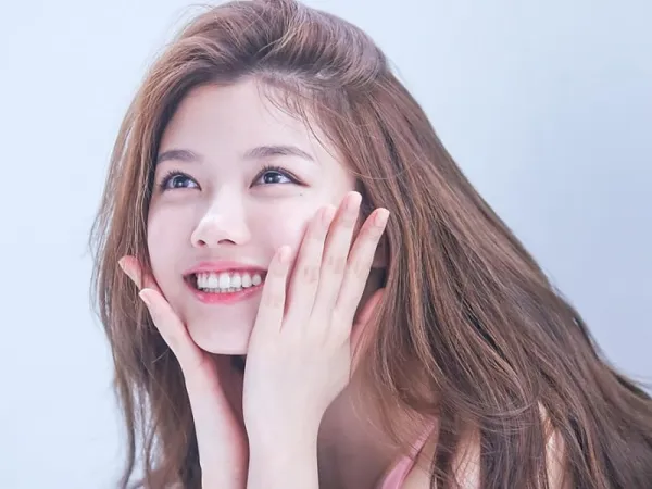 Kim Yoo Jung đã bình phục sau phẫu thuật tuyến giáp, sẵn sàng trở lại phim trường