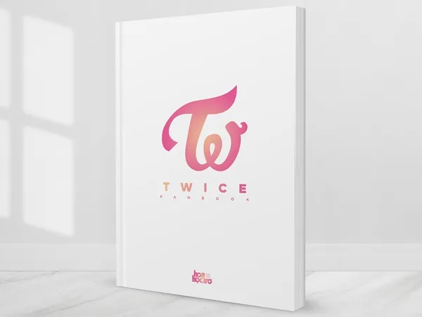 TWICE Fanbook: Cuốn nhật kí ngọt ngào mà các ONCE nhất định phải có 