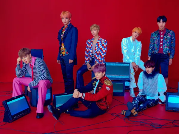 Ngỡ ngàng phát hiện ra bí mật phía sau trang phục của BTS trong album mới 