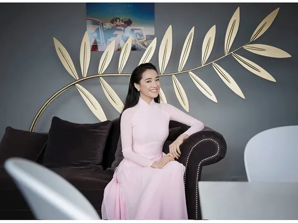 Nhã Phương tiết lộ nguyên nhân thông báo việc kết hôn chậm trễ tới khán giả